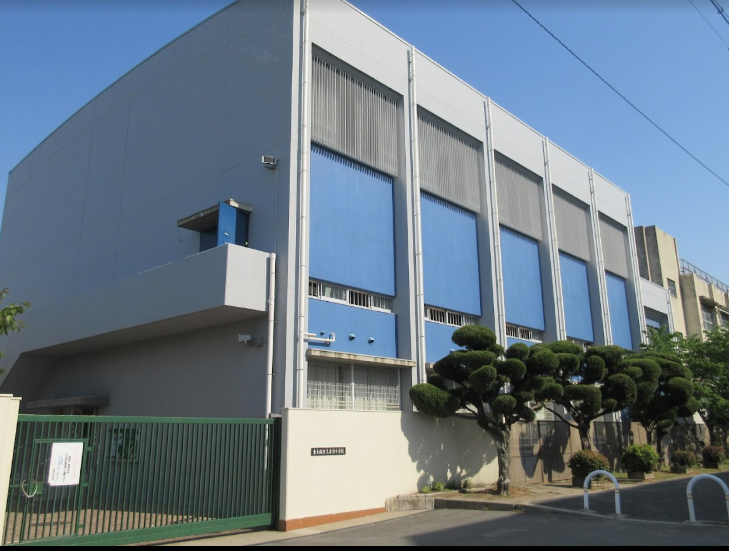 学校