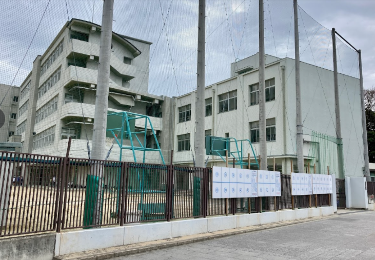 学校