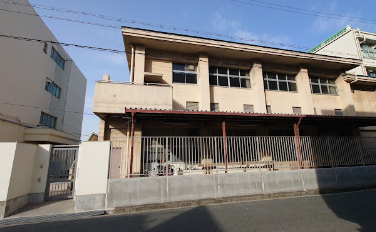 学校