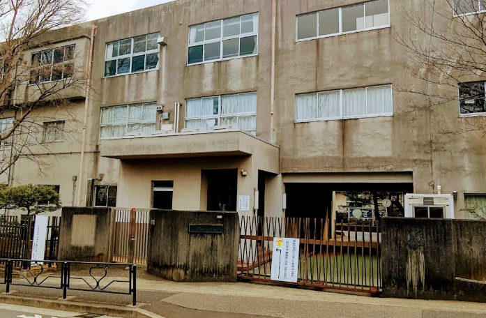 学校